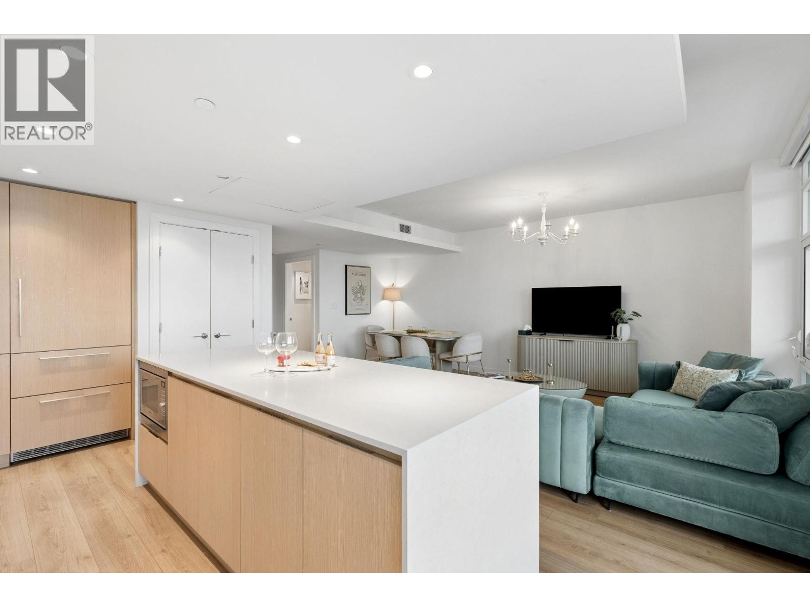 611 1500 Fern Street, North Vancouver, British Columbia  V7J 0E6 - Photo 9 - R3124635