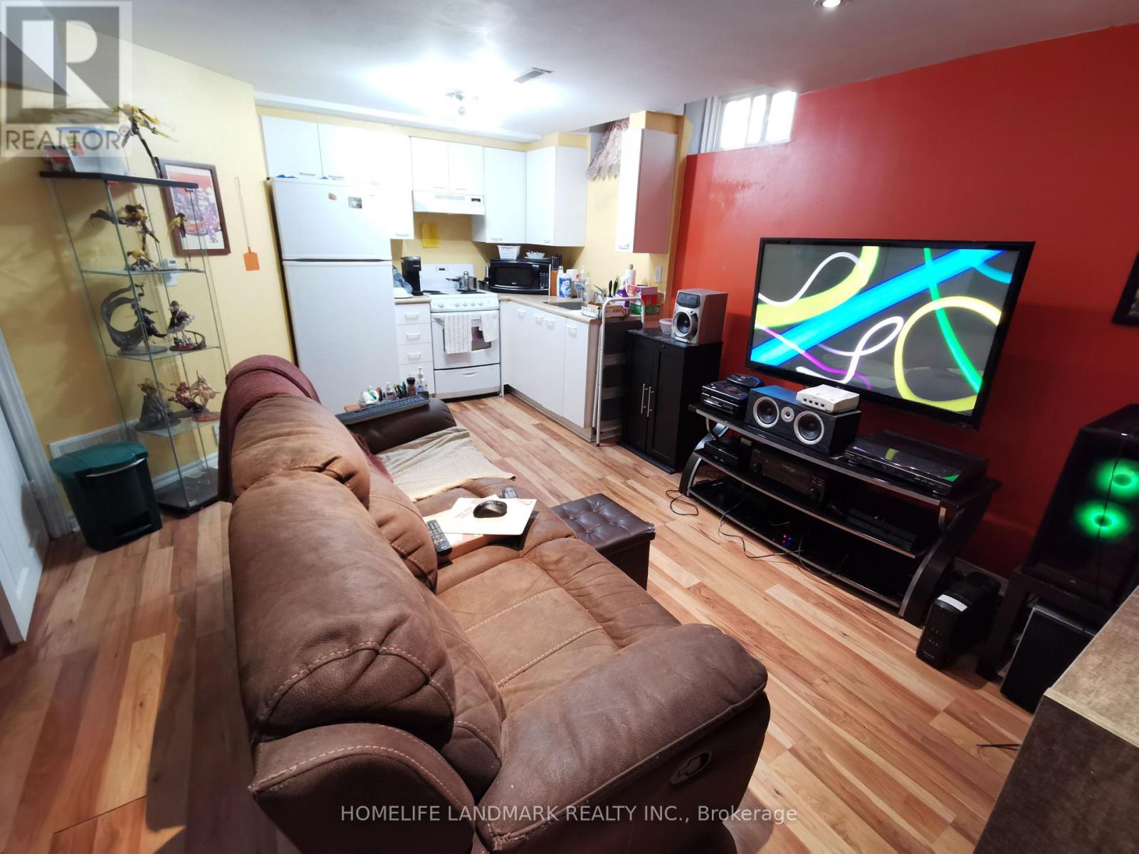 296 Glen Hill Drive, Whitby, Ontario  L1N 7J8 - Photo 6 - E13141144
