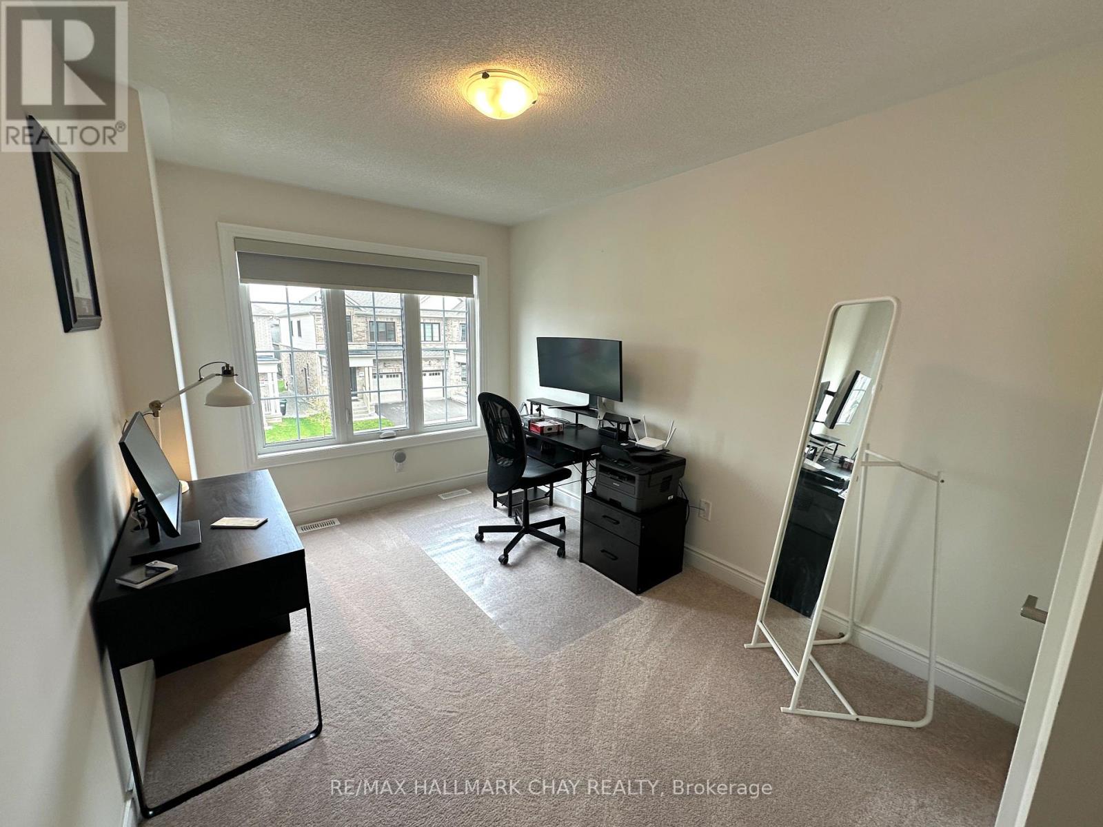 74 Phoenix Boulevard, Barrie, Ontario  L9J 0P7 - Photo 17 - S13141140