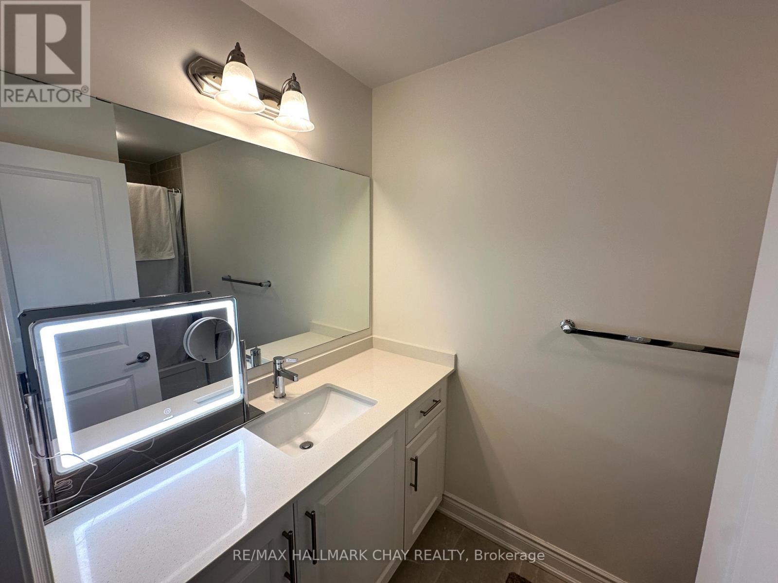 74 Phoenix Boulevard, Barrie, Ontario  L9J 0P7 - Photo 19 - S13141140