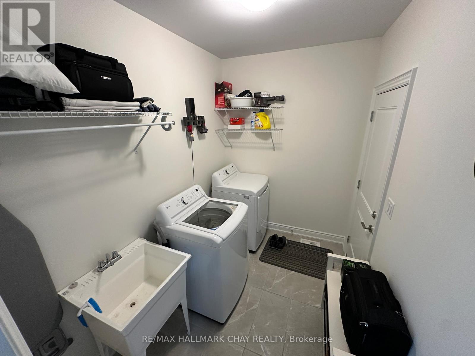 74 Phoenix Boulevard, Barrie, Ontario  L9J 0P7 - Photo 27 - S13141140