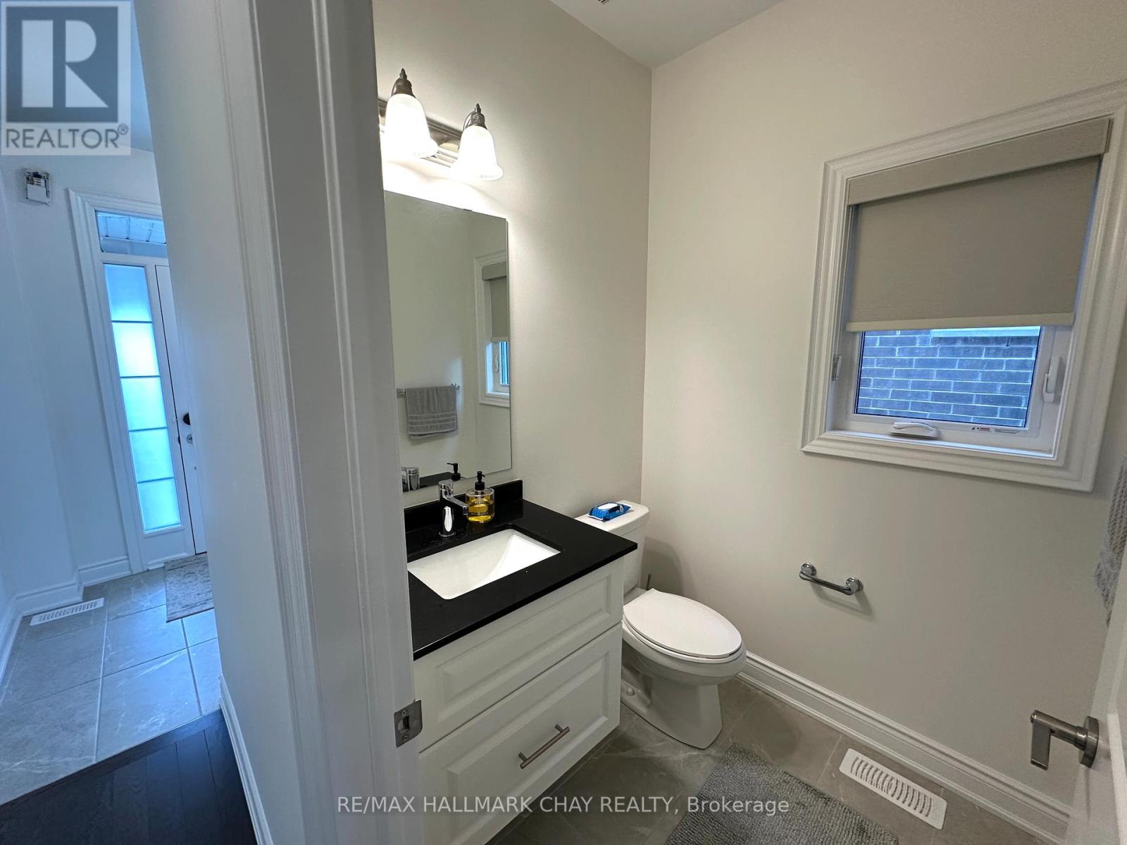 74 Phoenix Boulevard, Barrie, Ontario  L9J 0P7 - Photo 3 - S13141140