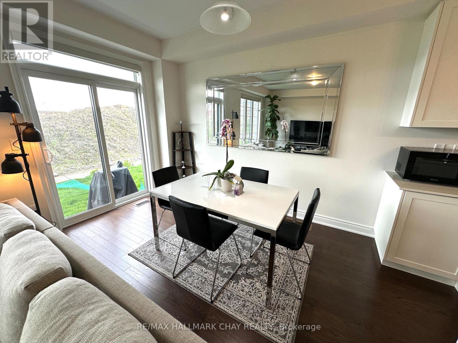 74 Phoenix Boulevard, Barrie, Ontario  L9J 0P7 - Photo 7 - S13141140