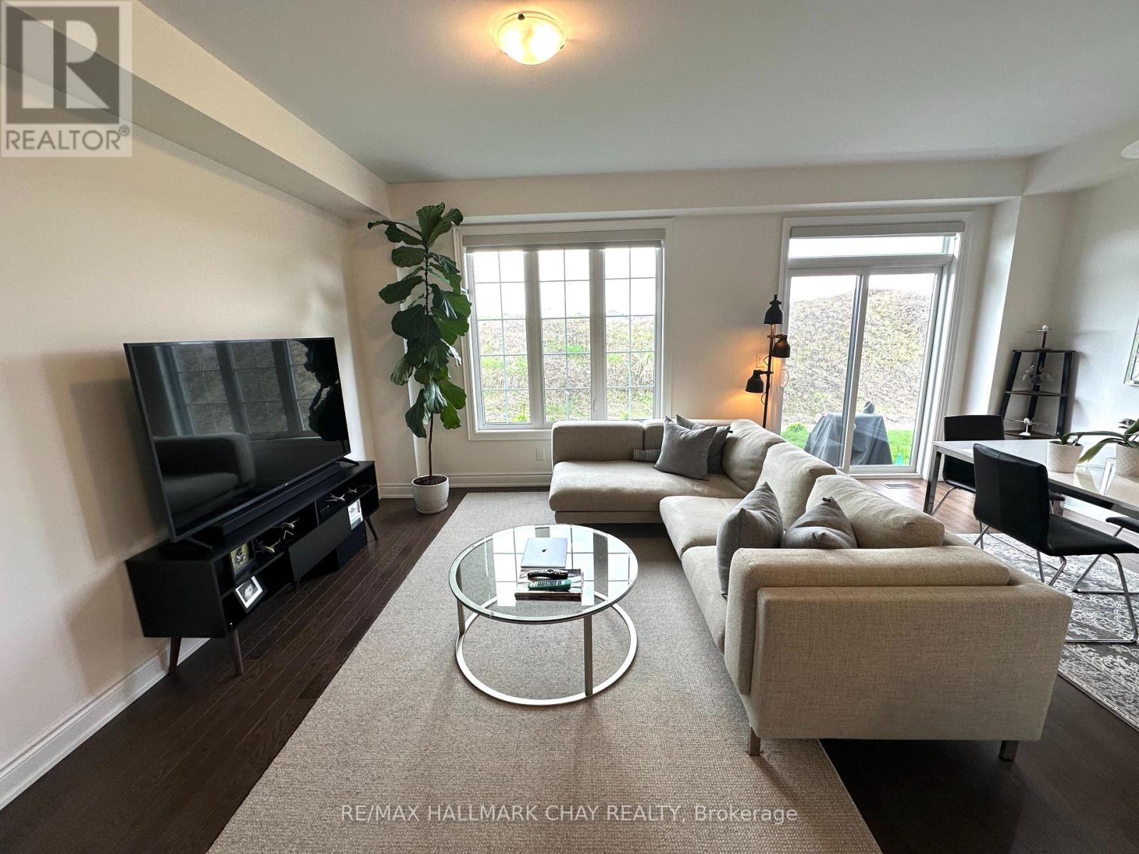 74 Phoenix Boulevard, Barrie, Ontario  L9J 0P7 - Photo 9 - S13141140