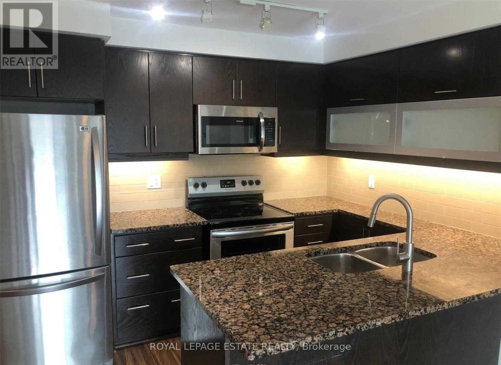 211 - 20 Gothic Avenue, Toronto, Ontario  M6P 1T5 - Photo 6 - W13141130