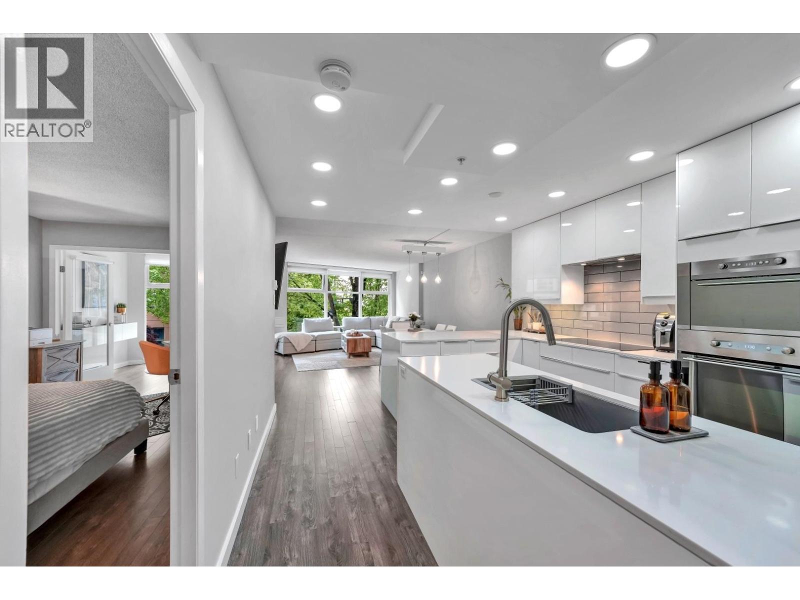 B110 1331 Homer Street, Vancouver, British Columbia  V6B 5M5 - Photo 3 - R3124640