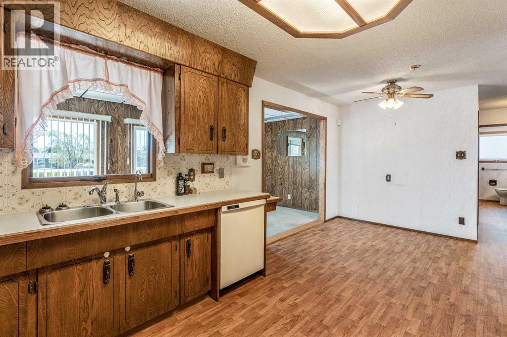 47 Ryerson Road W, Lethbridge, Alberta  T1K 4N7 - Photo 12 - A2310098