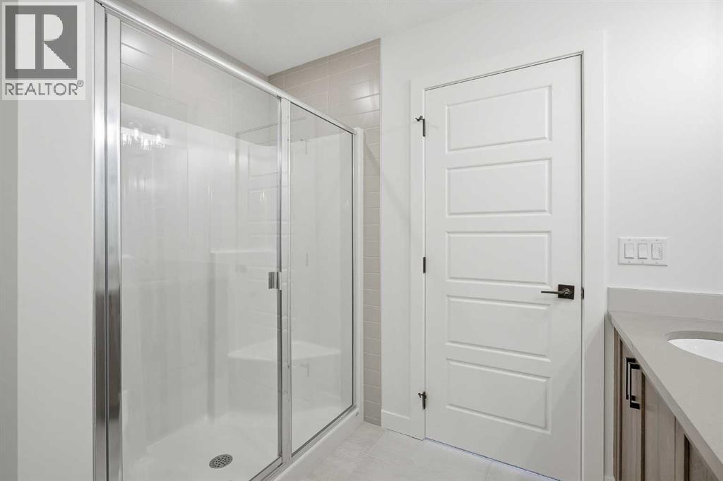 201 Bridgeport Gate, Chestermere, Alberta  T1X 3E2 - Photo 28 - A2304307