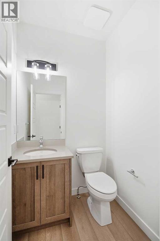 201 Bridgeport Gate, Chestermere, Alberta  T1X 3E2 - Photo 8 - A2304307