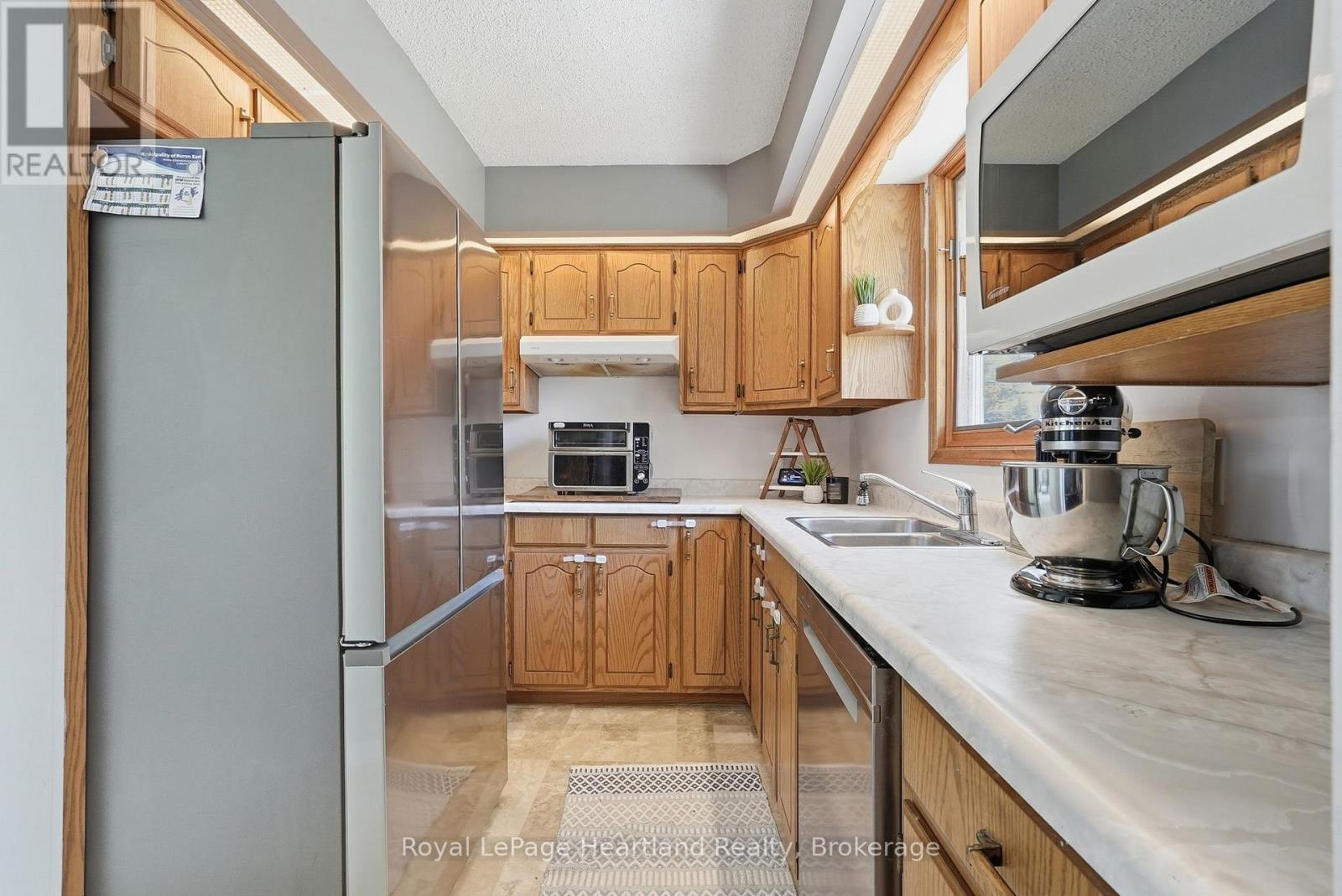 533 Ainley Street, Huron East, Ontario  N0G 1H0 - Photo 12 - X13141148