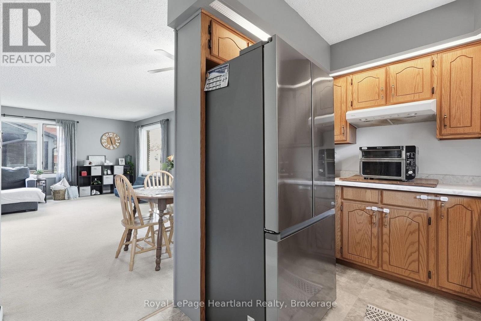 533 Ainley Street, Huron East, Ontario  N0G 1H0 - Photo 13 - X13141148