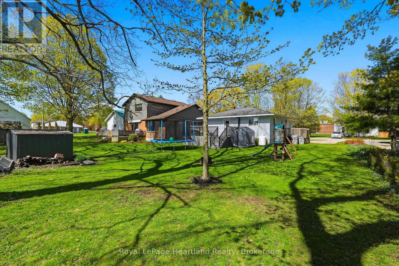 533 Ainley Street, Huron East, Ontario  N0G 1H0 - Photo 24 - X13141148