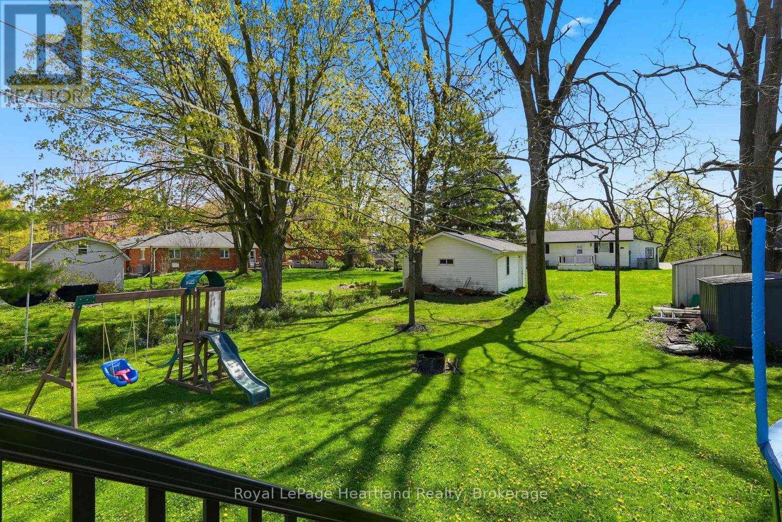533 Ainley Street, Huron East, Ontario  N0G 1H0 - Photo 28 - X13141148
