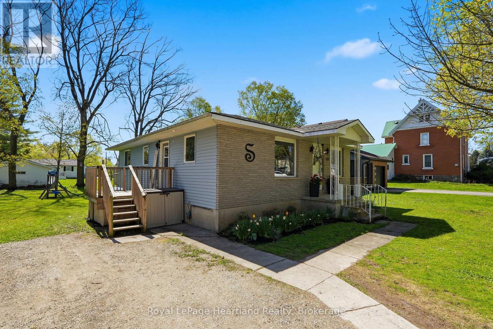 533 Ainley Street, Huron East, Ontario  N0G 1H0 - Photo 30 - X13141148