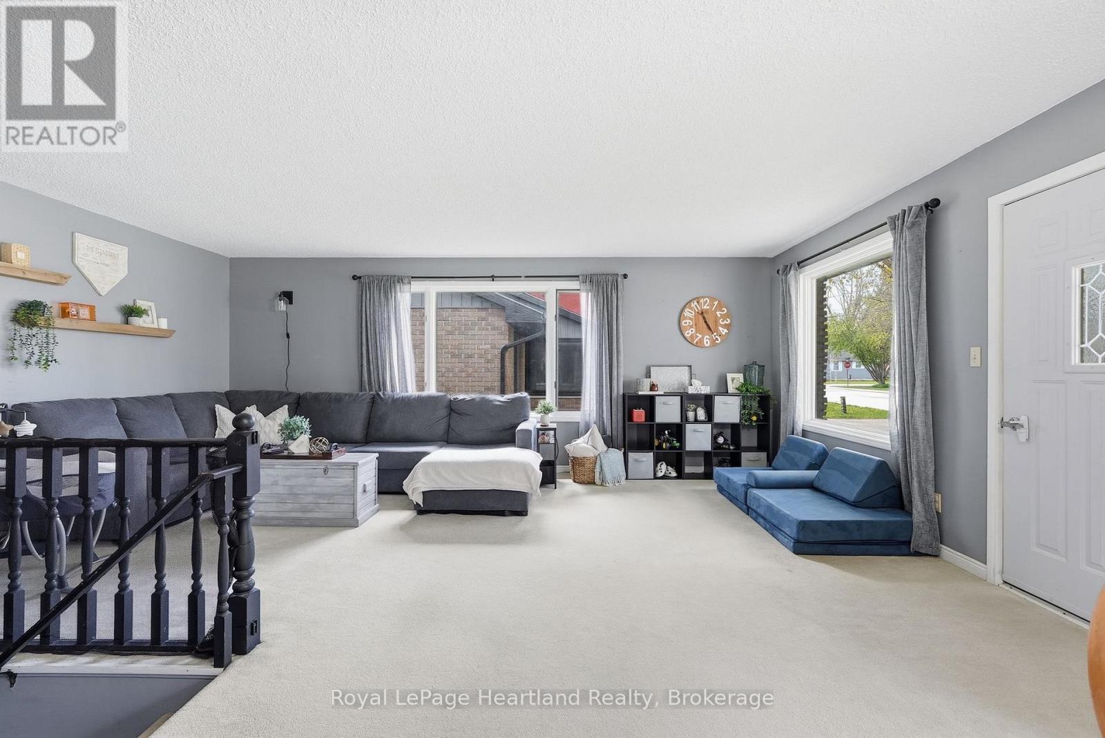 533 Ainley Street, Huron East, Ontario  N0G 1H0 - Photo 7 - X13141148