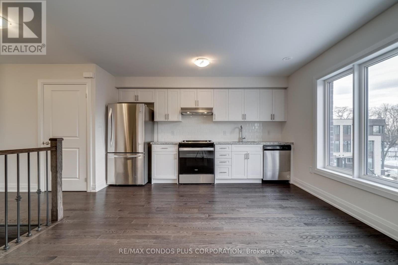 4 Wild Rose Gardens, Toronto, Ontario M6L 0A5 - Photo 6 - W13141146