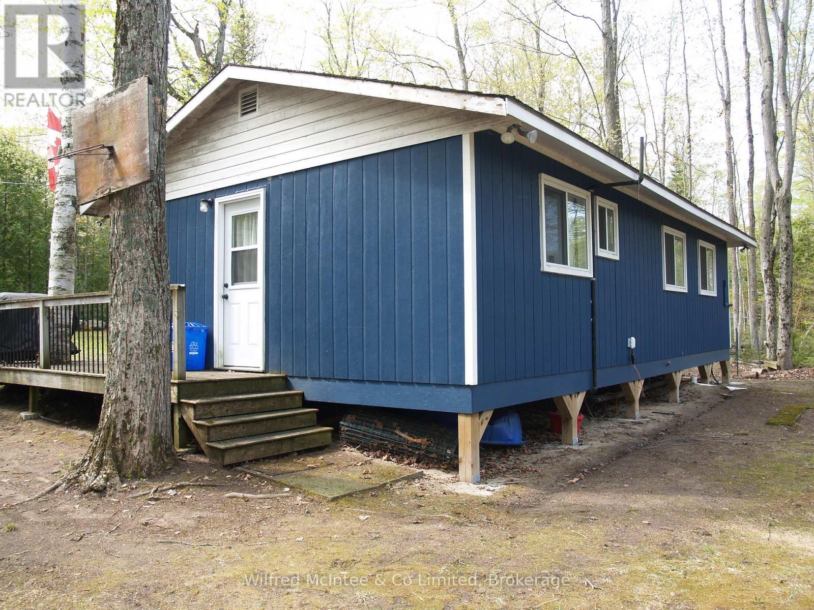 199 Thompson Avenue, Native Leased Lands, Ontario  N0H 2G0 - Photo 19 - X13141096