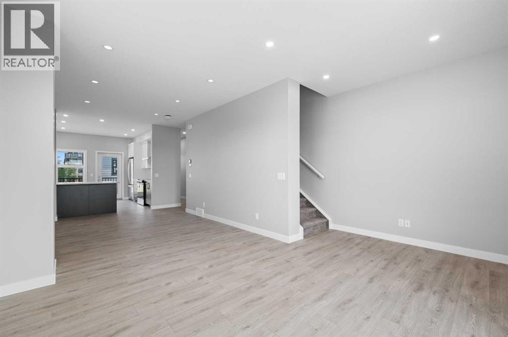 599 Mahogany Road SE, Calgary, Alberta  T3M 3Y3 - Photo 7 - A2276882