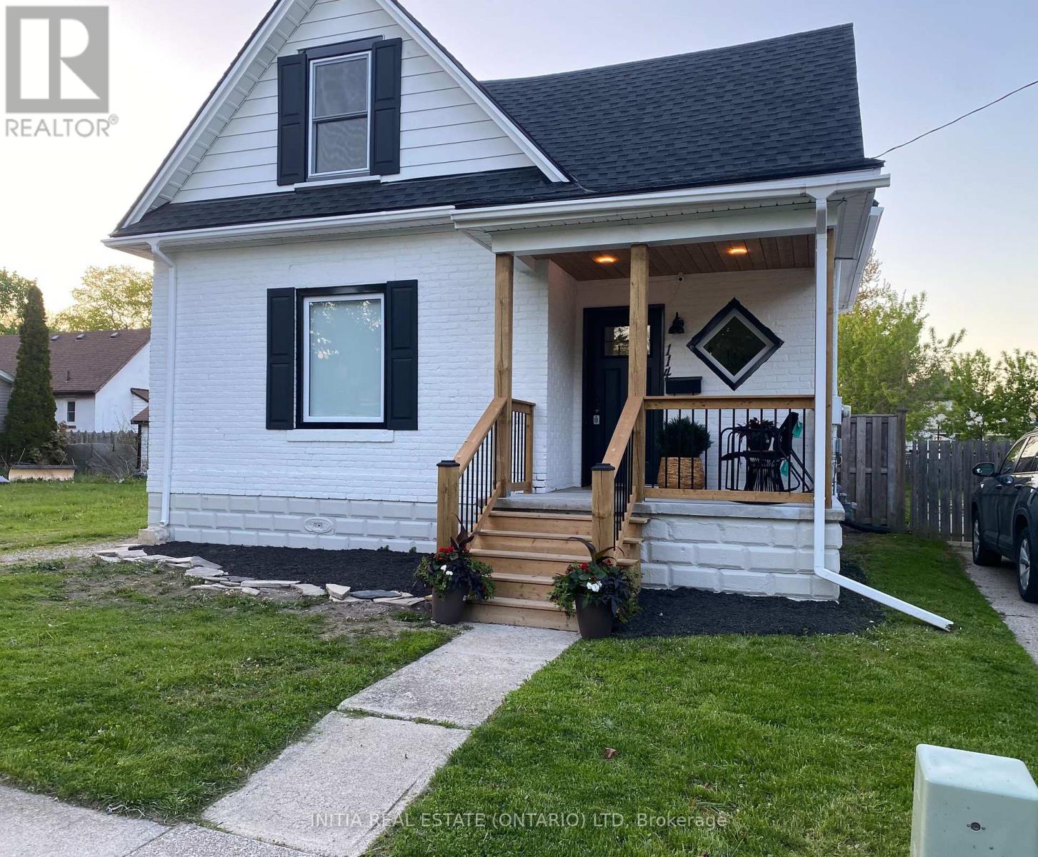 114 ANN STREET, Sarnia, Ontario