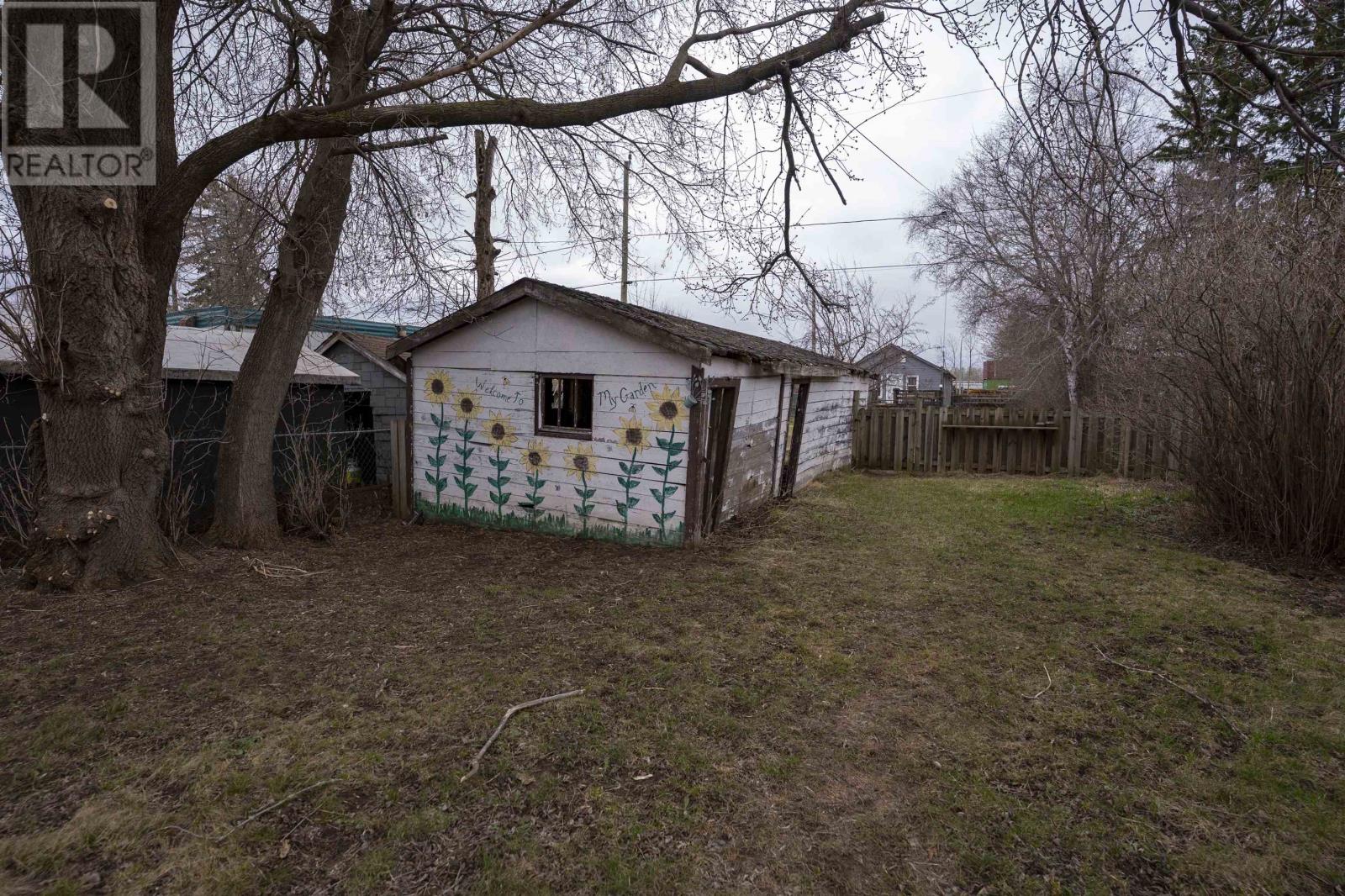 288 Amelia St E, Thunder Bay, Ontario  P7E 3Z7 - Photo 32 - TB2600948