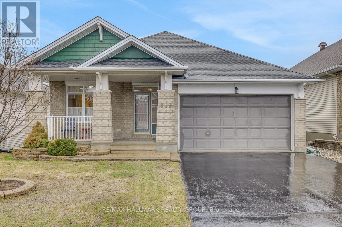 853 SWALLOWTAIL CRESCENT, Ottawa, Ontario
