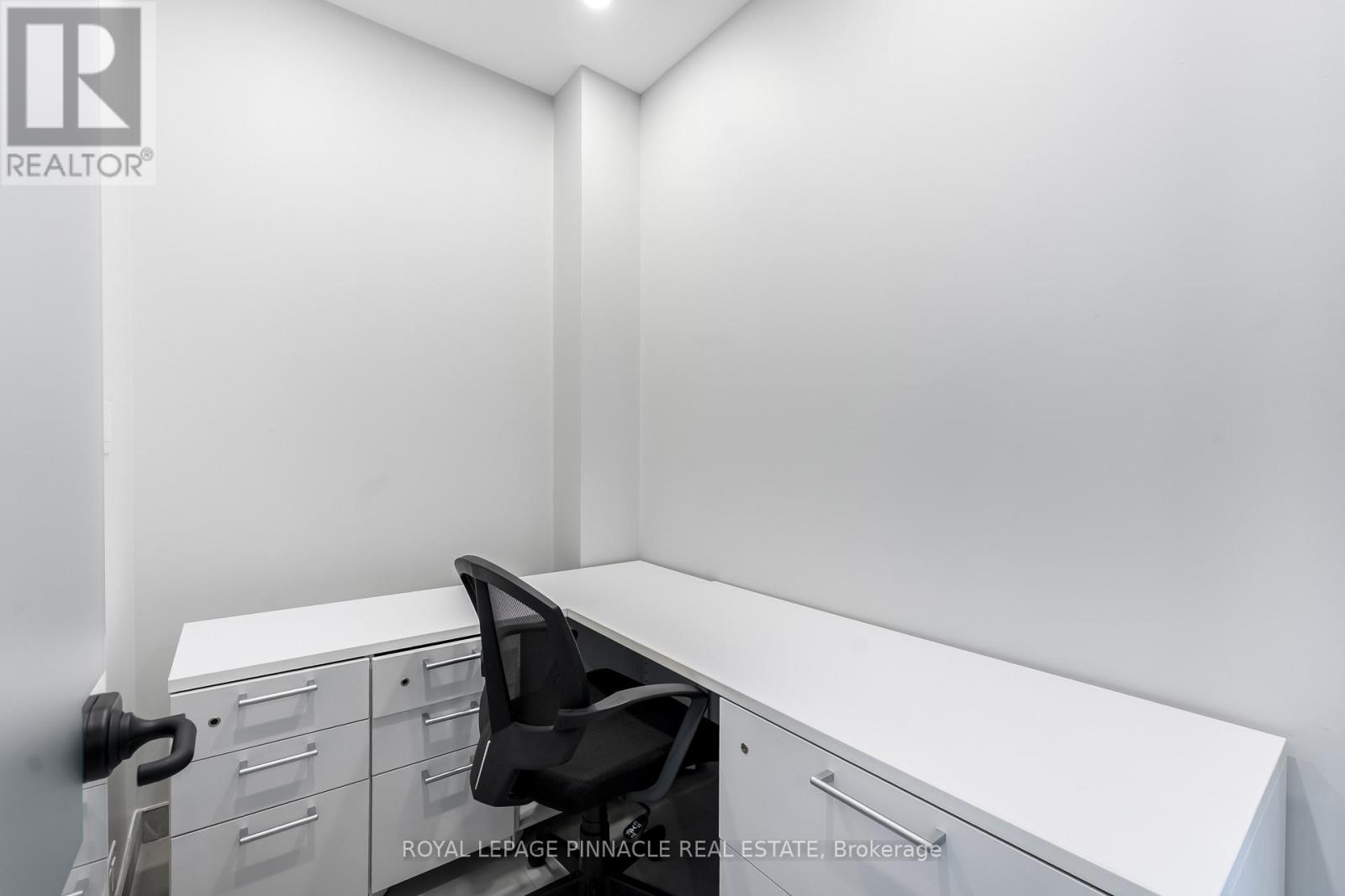 5 - 233 Speers Road, Oakville, Ontario  L6K 0J5 - Photo 16 - W13141164