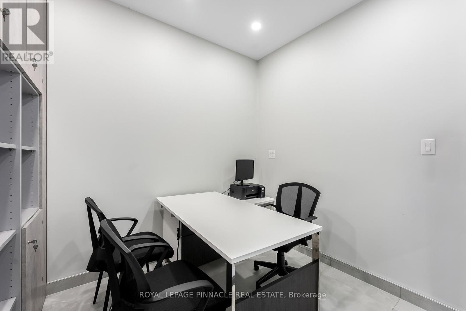 5 - 233 Speers Road, Oakville, Ontario  L6K 0J5 - Photo 17 - W13141164