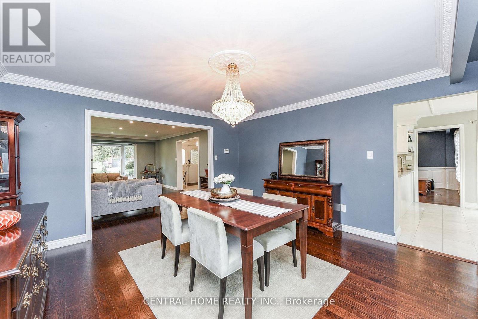 4 Robaldon Road, Toronto, Ontario  M9A 5A7 - Photo 11 - W13141174