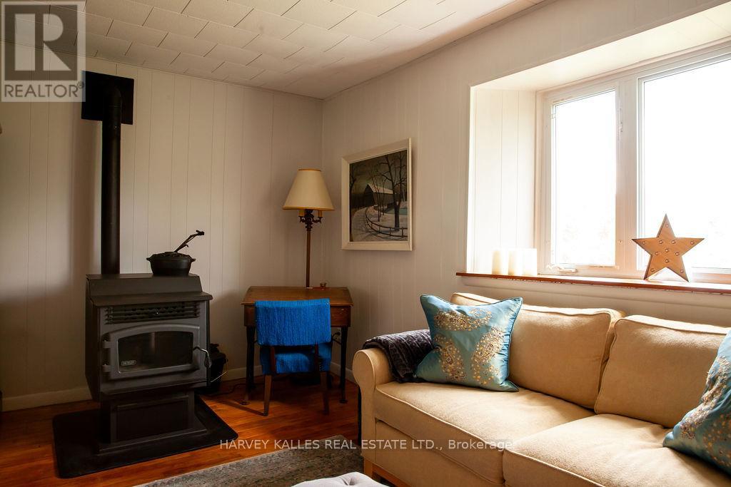 8 School House Road, Prince Edward County, Ontario  K0K 2P0 - Photo 12 - X13141176