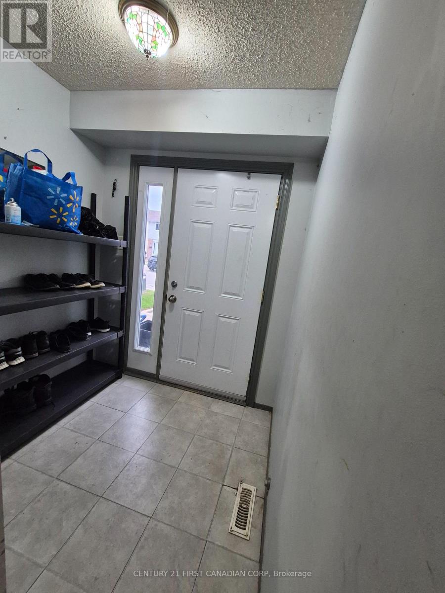 26 - 110 Deveron Crescent, London South, Ontario  N5Z 4W7 - Photo 5 - X13141194