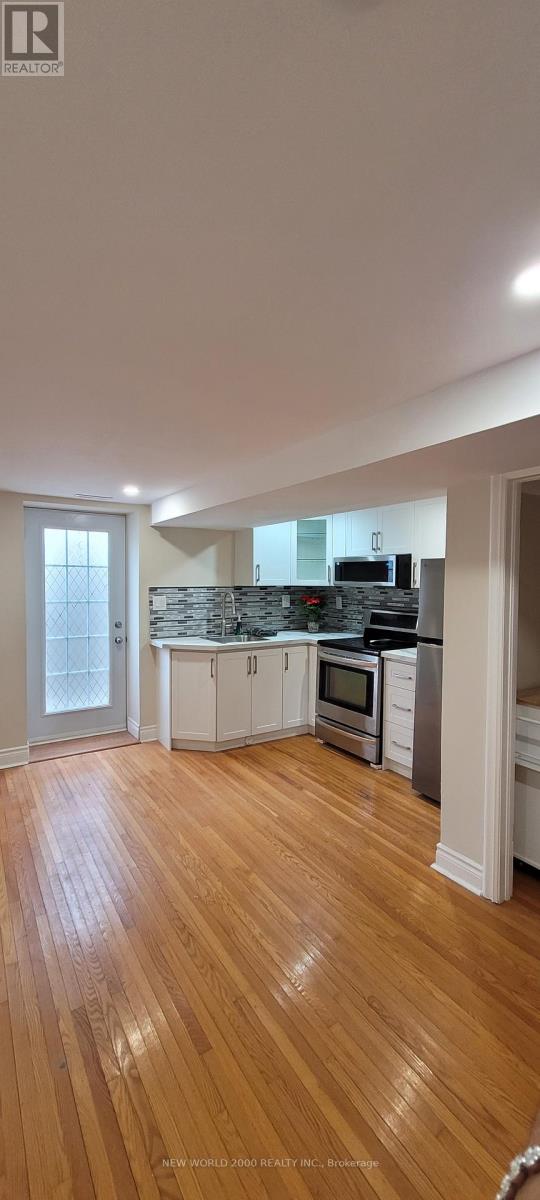 BASEMENT - 516 SANDFORD STREET, Newmarket, Ontario