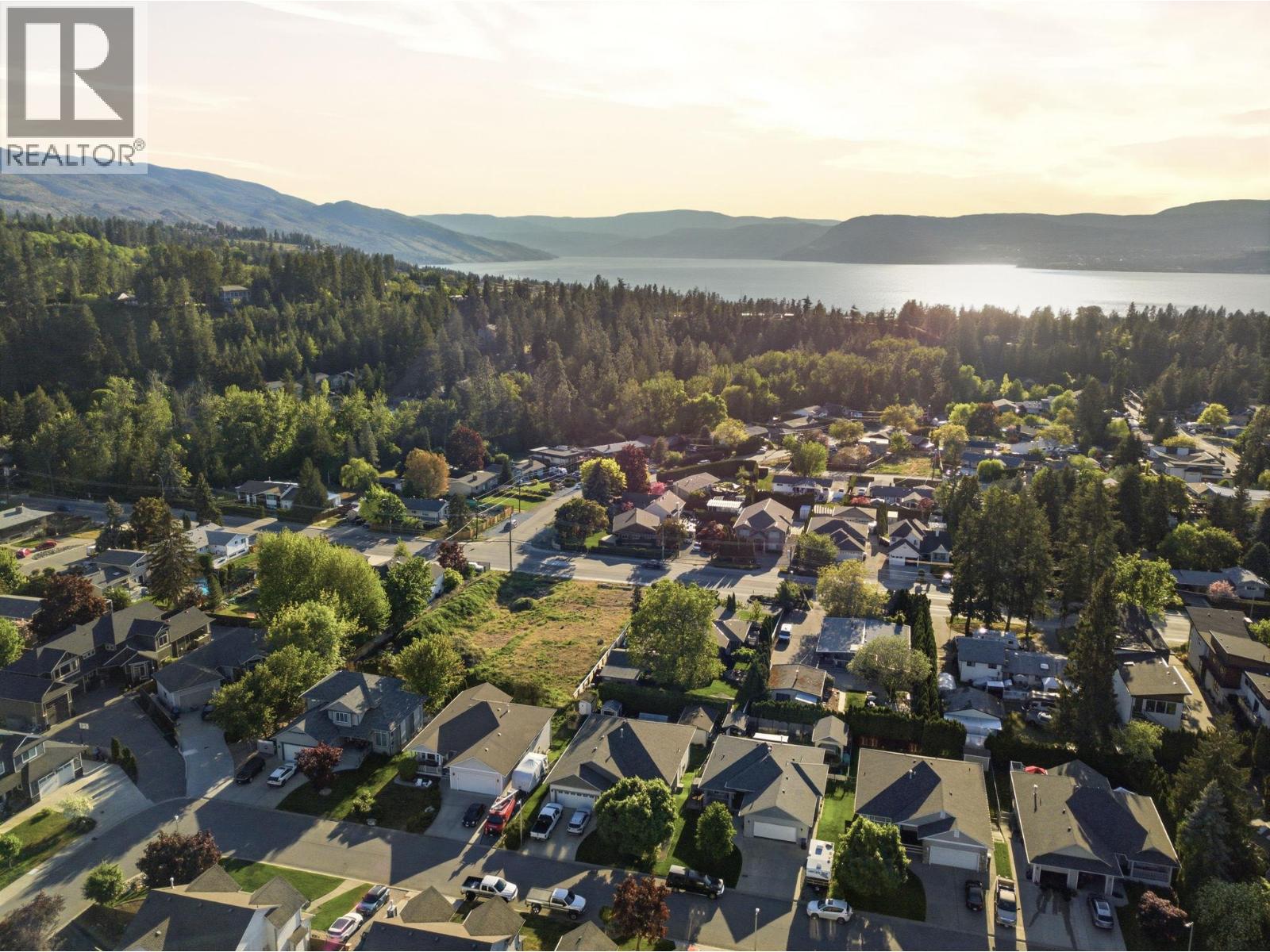 4649 Gordon Drive, Kelowna, British Columbia V1W 1T5 - Photo 12 - 10387271