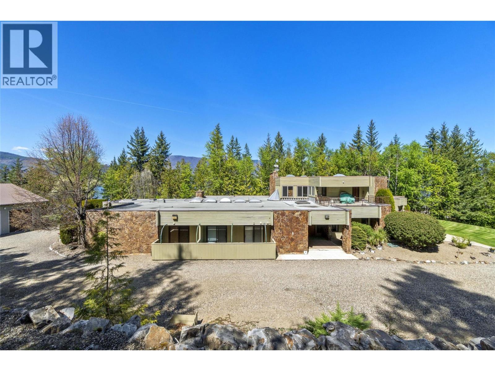 2924 Eagle Bay Road Unit# 1 To 5, Blind Bay, British Columbia  V0E 1H1 - Photo 10 - 10386825