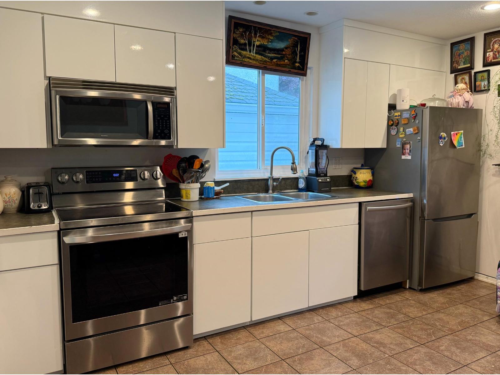 45276 Creekside Drive, West Chilliwack, Chilliwack, British Columbia  V2P 7K6 - Photo 9 - R3123504