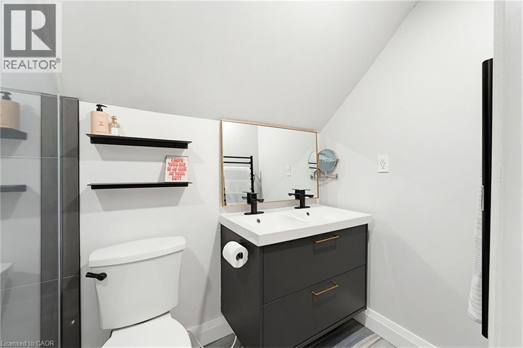 198 East 19th Street, Hamilton, Ontario  L9A 4S5 - Photo 24 - 40830632