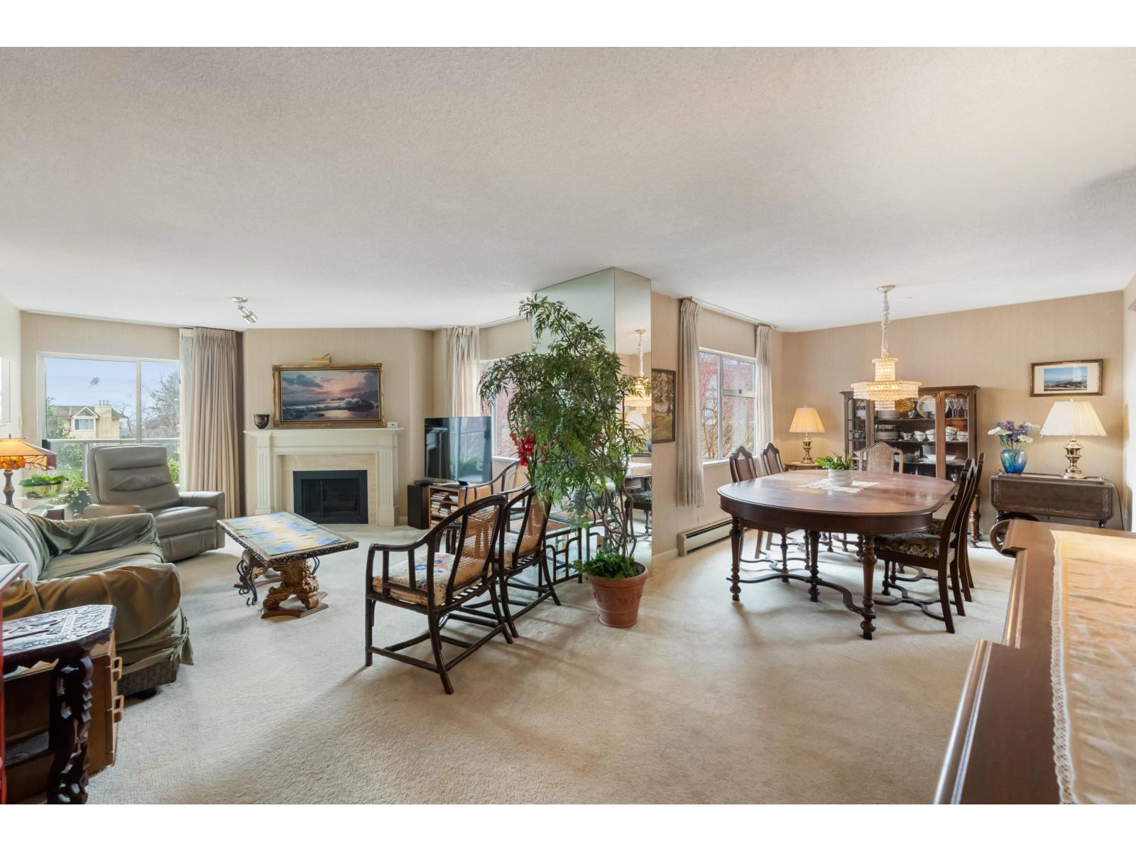 111 1442 Foster Street, White Rock, British Columbia  V4B 3X7 - Photo 4 - R3095049