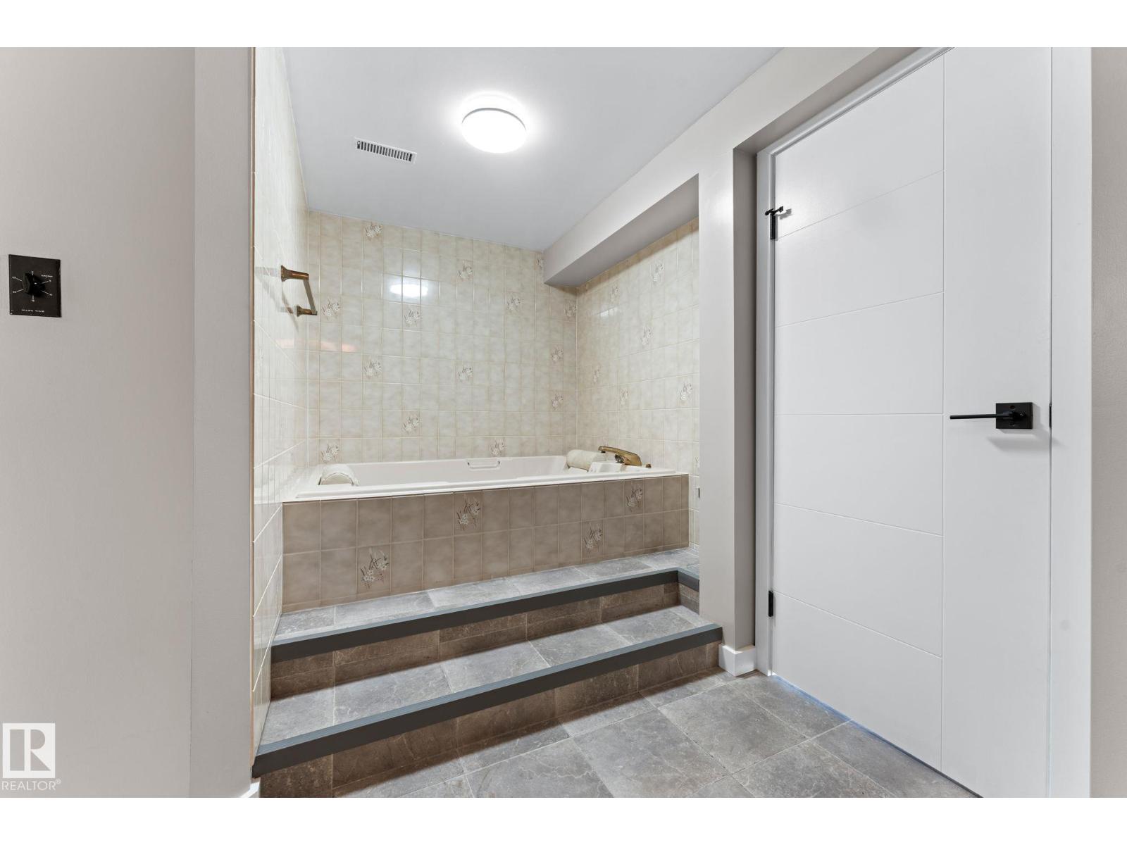 10673 161 Av Nw, Edmonton, Alberta  T5X 4Z9 - Photo 43 - E4488488