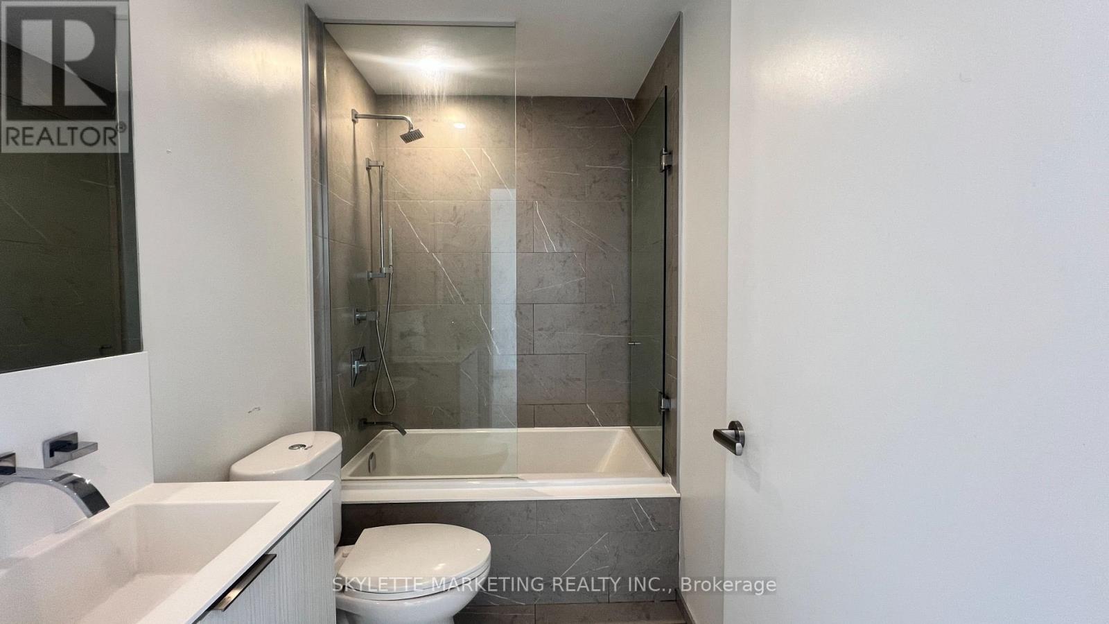 2807 - 16 Bonnycastle Street, Toronto, Ontario  M5A 0C9 - Photo 8 - C13141216