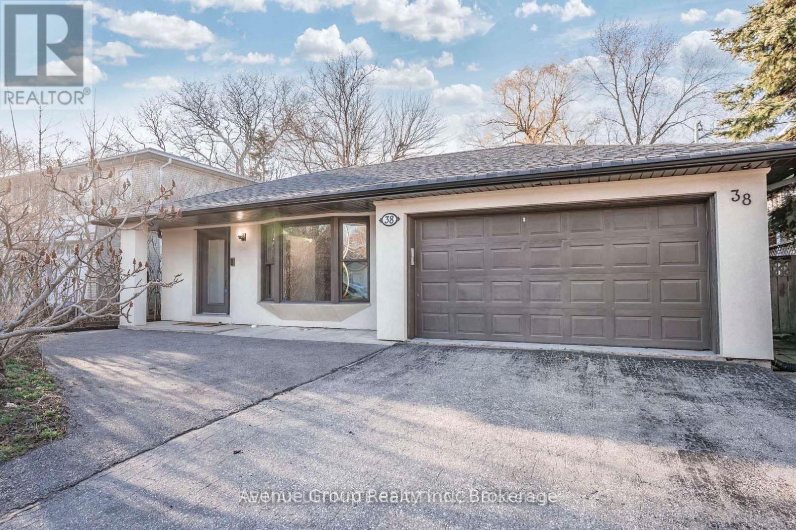 MAIN - 38 HOPPERTON DRIVE, Toronto, Ontario