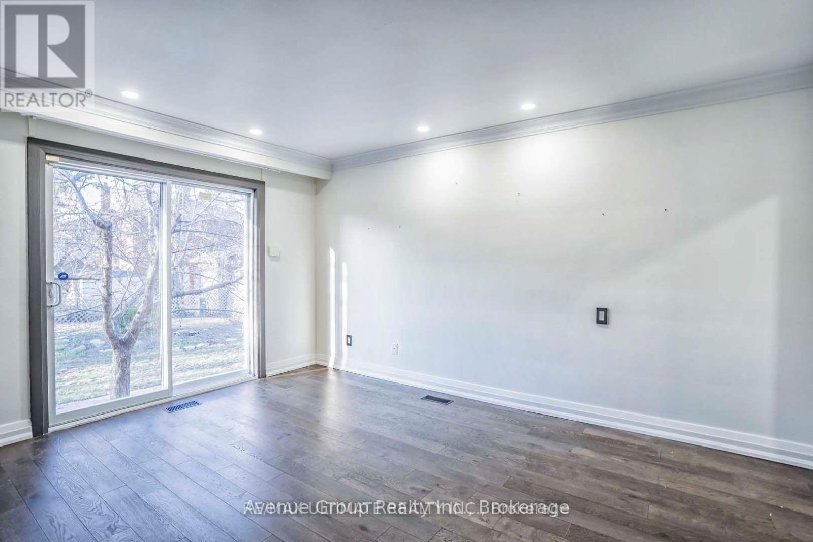 Main - 38 Hopperton Drive, Toronto, Ontario  M2L 2S6 - Photo 18 - C13141226
