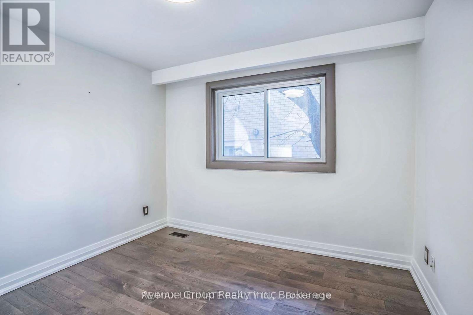 Main - 38 Hopperton Drive, Toronto, Ontario  M2L 2S6 - Photo 24 - C13141226