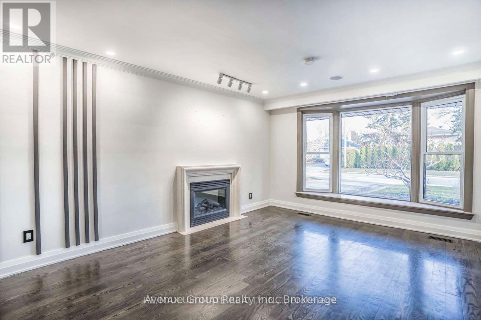 Main - 38 Hopperton Drive, Toronto, Ontario  M2L 2S6 - Photo 4 - C13141226