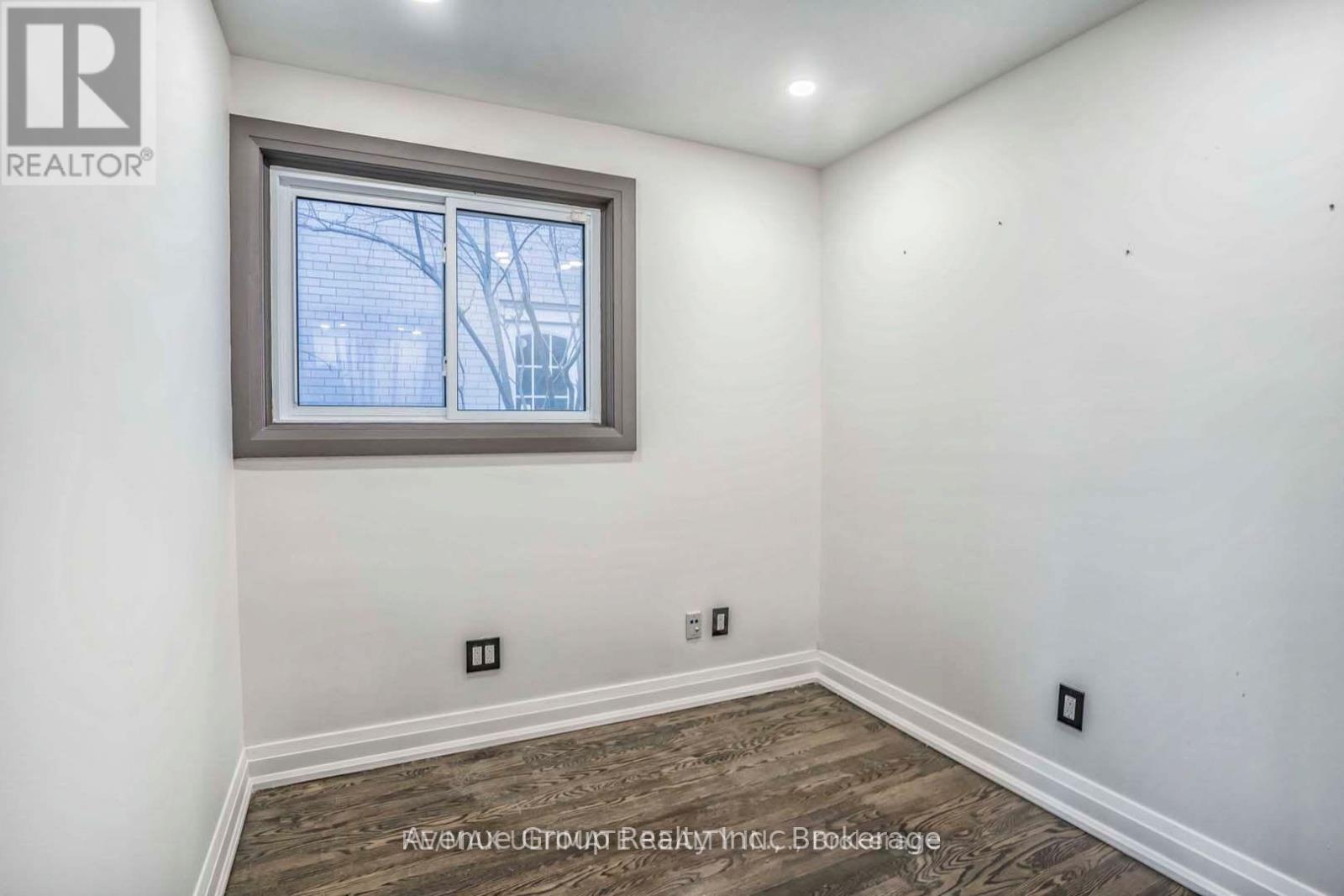 Main - 38 Hopperton Drive, Toronto, Ontario  M2L 2S6 - Photo 7 - C13141226