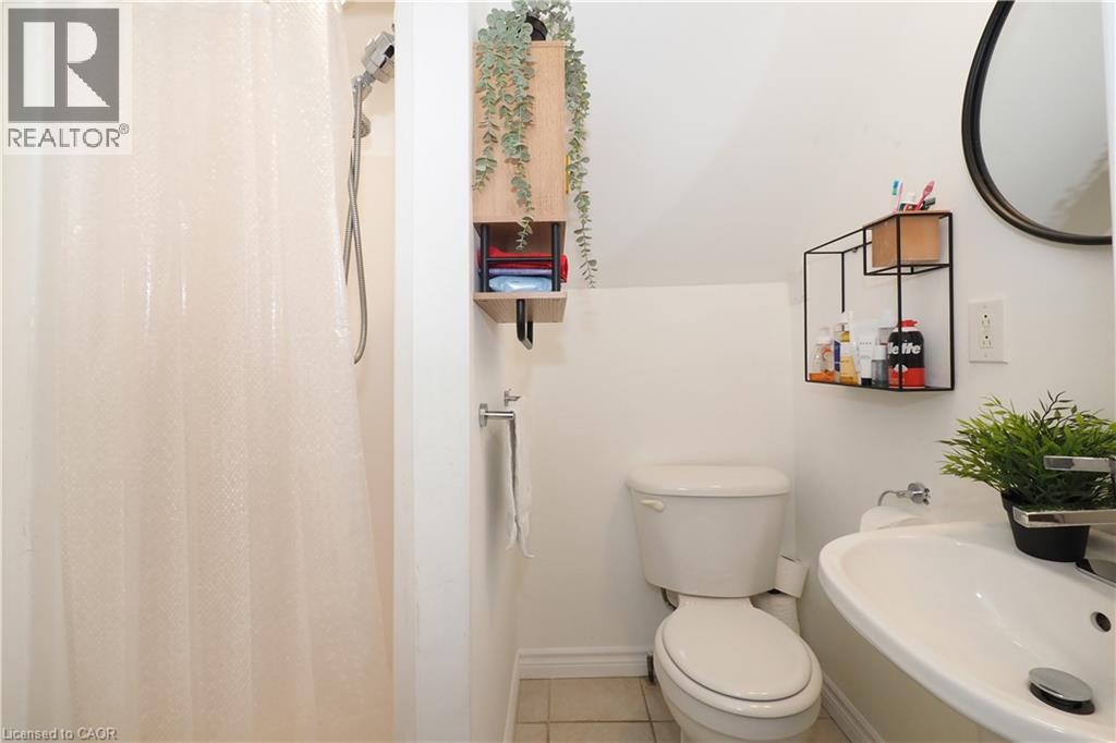 163 Pinegrove Crescent, Waterloo, Ontario  N2L 4T9 - Photo 23 - 40828022