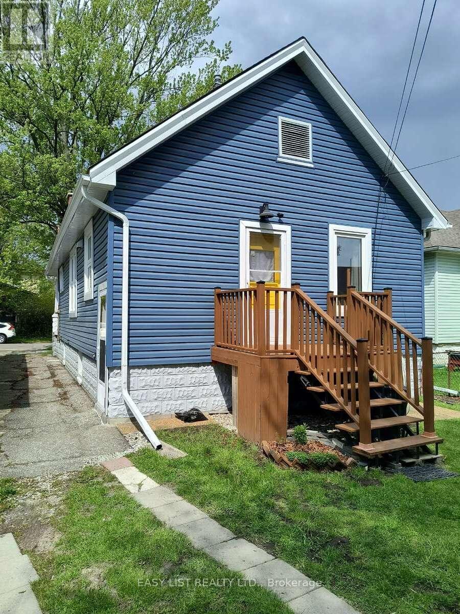 114 College Avenue N, Sarnia, Ontario N7T 6A9 - Photo 30 - X13114212