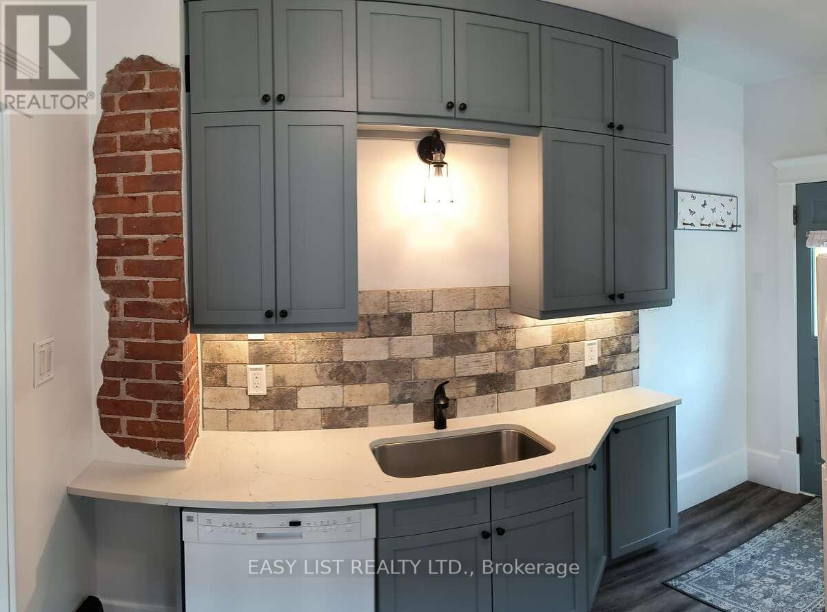 114 College Avenue N, Sarnia, Ontario N7T 6A9 - Photo 6 - X13114212