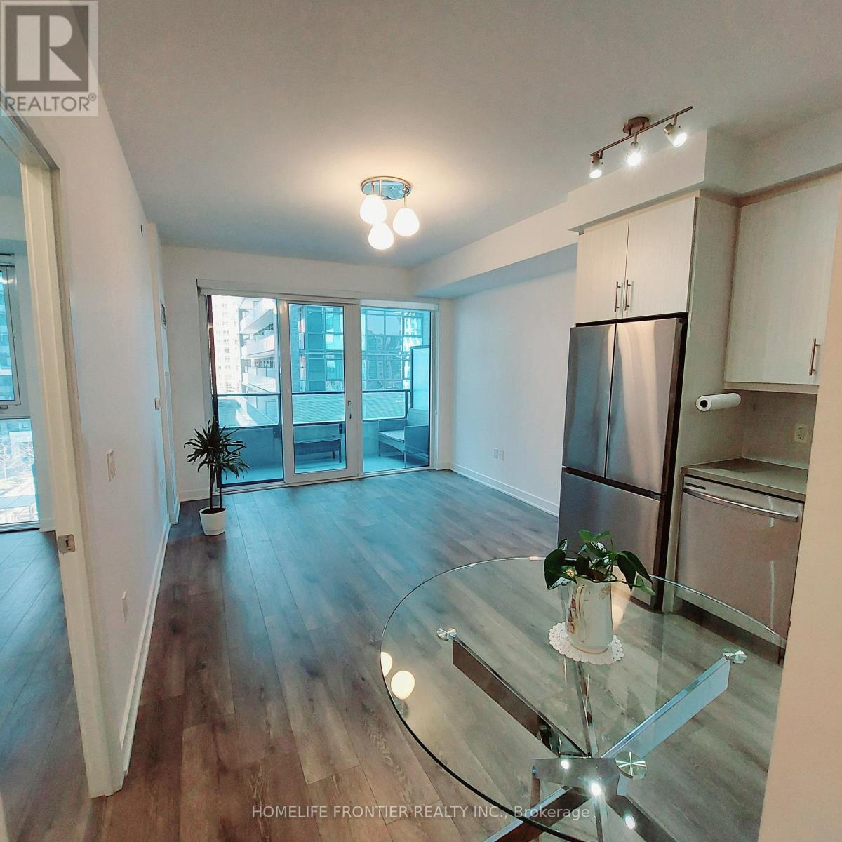 504 - 105 Oneida Crescent, Richmond Hill, Ontario  L4B 0H6 - Photo 5 - N13141214