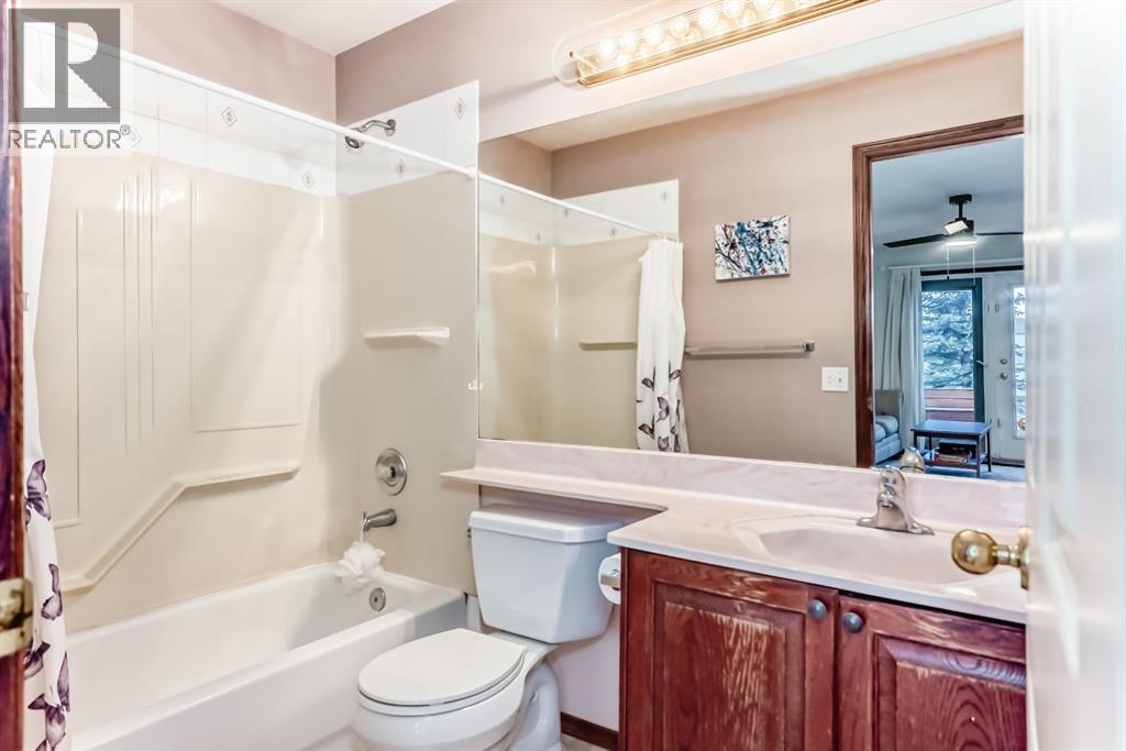 3708 Douglas Ridge Way SE, Calgary, Alberta  T2Z 3B6 - Photo 29 - A2277381
