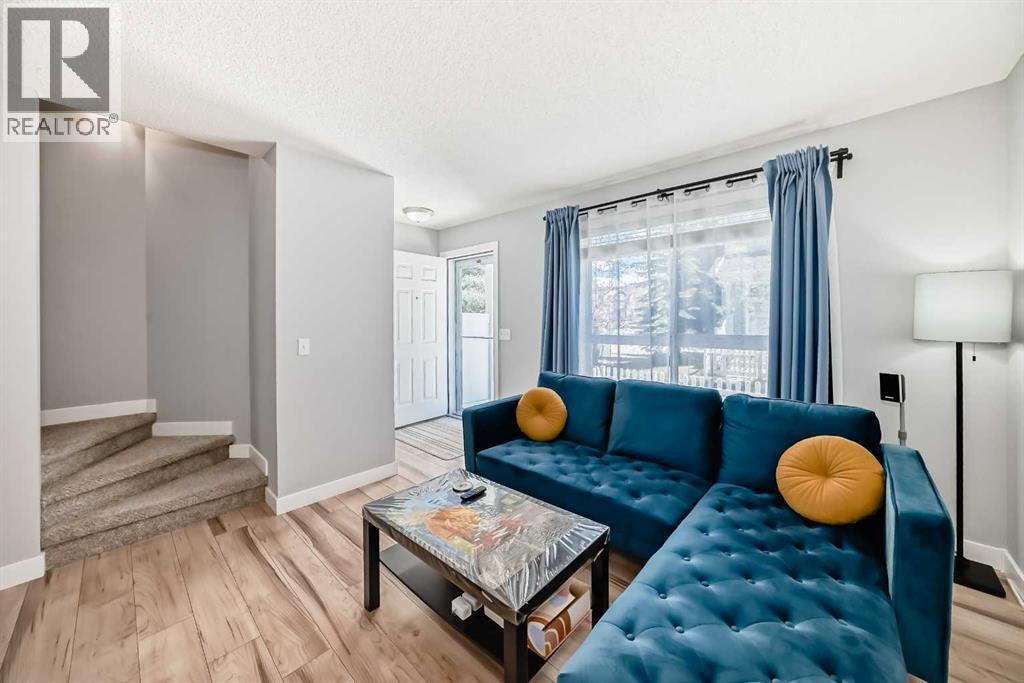 107 Tuscany Court NW, Calgary, Alberta  T3L 2Y9 - Photo 4 - A2311913