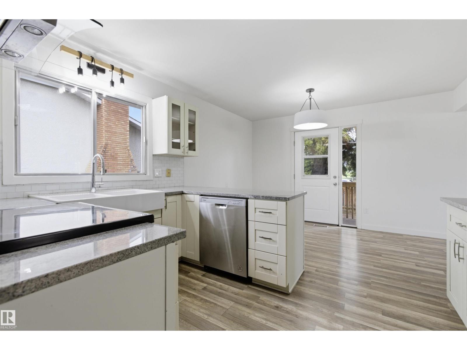 7604 142 Av Nw, Edmonton, Alberta  T5C 2P4 - Photo 13 - E4488490